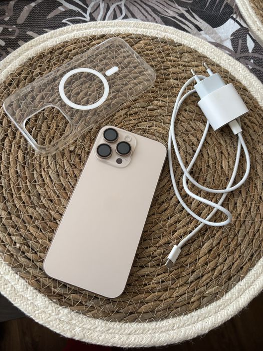 iPhone 16 Pro Max Desert Titanium 256GB