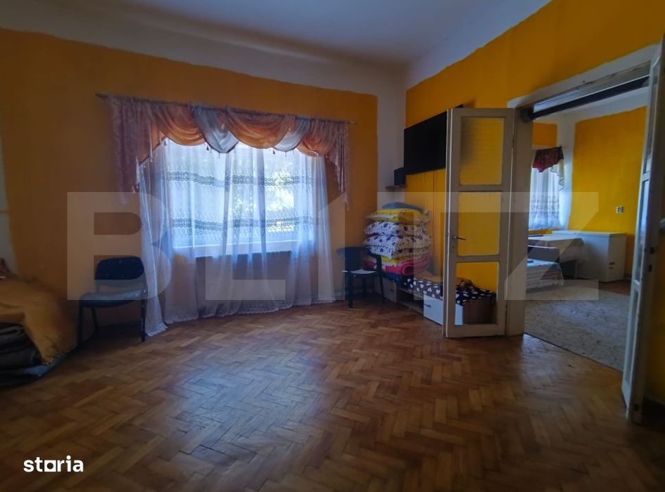Casa 3 camere, 78 mp, 100 mp teren, zona Centrala