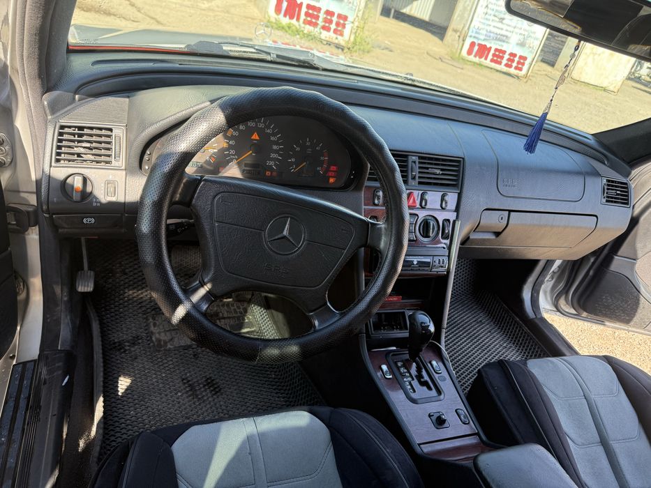 Продам Мерседес цэшка