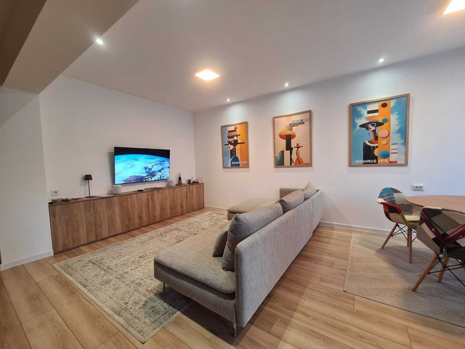 Продава се Тристаен апартамент в Хасково, Училищни - 78 кв.м за 1885 €/кв.м - Снимка #1