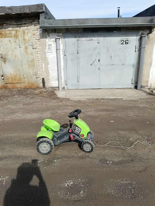 Продам  детский трактор.