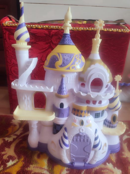 Игрушки разные...