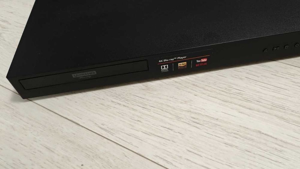 Blu-ray player 4K  LG UBK90, HDR, Dolby VISION, WIFI