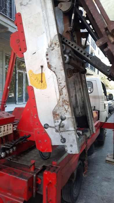 Kia Bongo: avtolift Yili:2016  8-etajgacha chiqa oladi   Holati:yaxshi