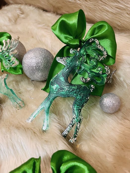 Ръчно изработени коледни играчки