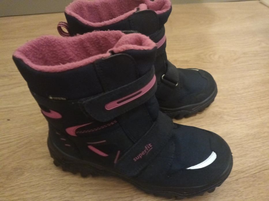 Два чифта зимни детски обувки 34 номер