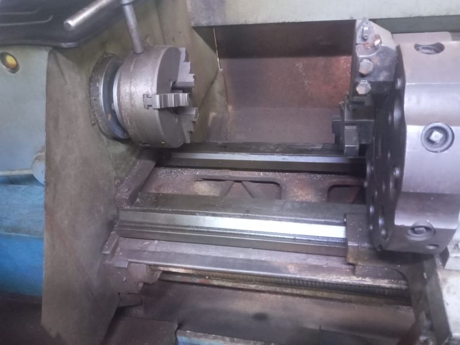 Токарный станок ЧПУ