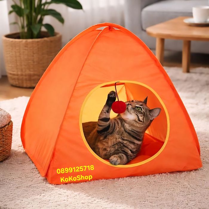 Къщичка за котки с играчка - сгъваема, лека и удобна