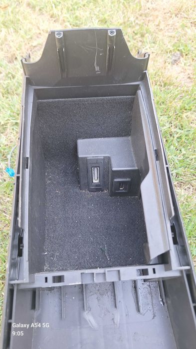 Подлакътник GLK, ГЛК