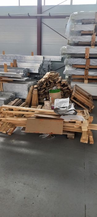 Ағаш (дрова) отдам даром