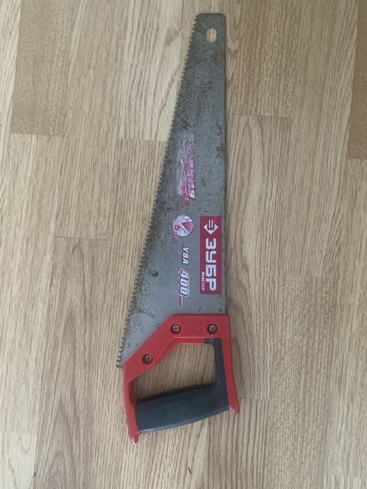 Молоток и топоры, гвоздодер, пила