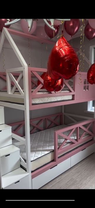 Двухярусная кроват