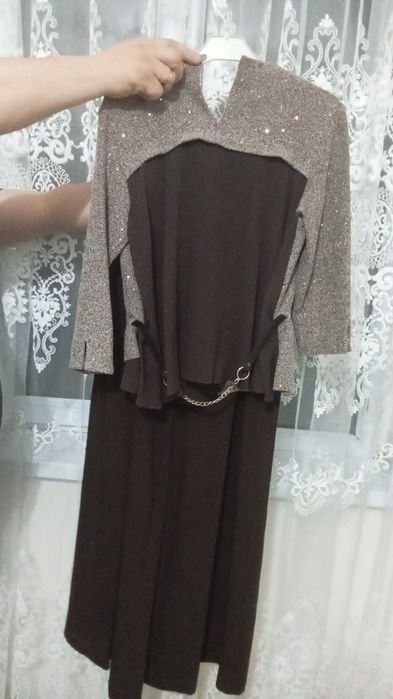 Двойка Phardi,с интересной спинкой,