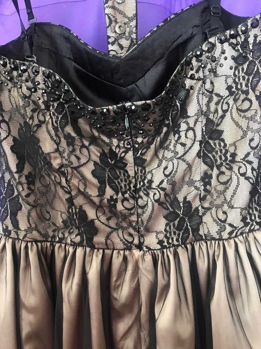 Официална рокля - до коляно JUNONA.