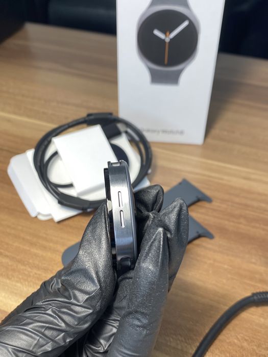 Samsung Galaxy Watch 8 40 mm, GPS+Cellular, Graphite, Ca nou, Cod produs: 7282