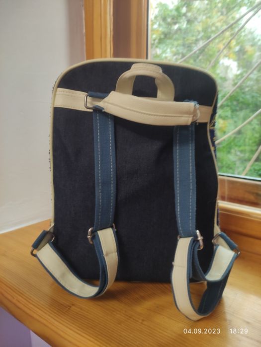 Продам рюкзак детский