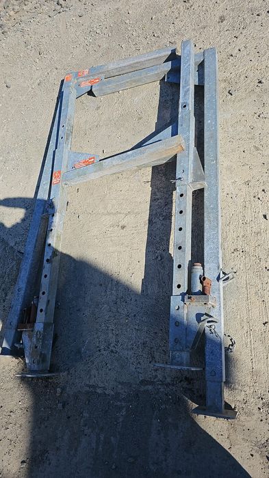 Picioare pentru echipament de zapada -sararite