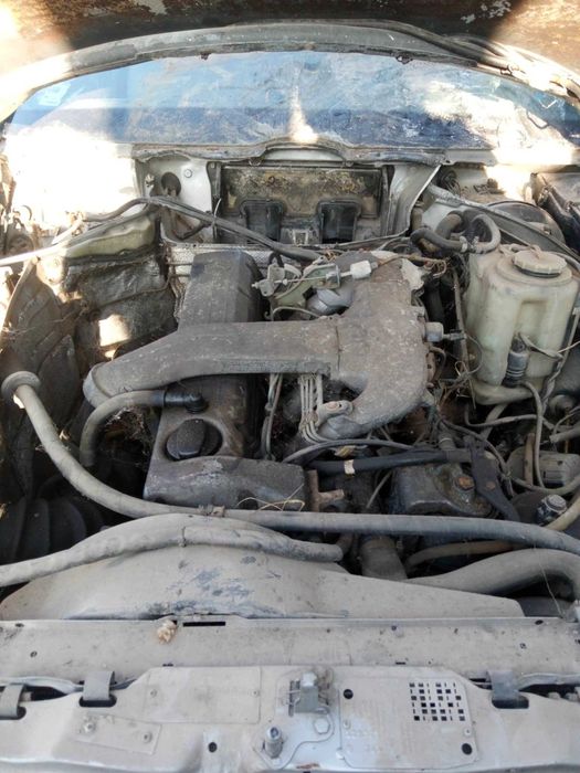 На части Мерцедес 124 250TD