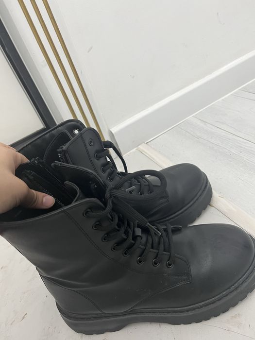 Женские ботинки продам