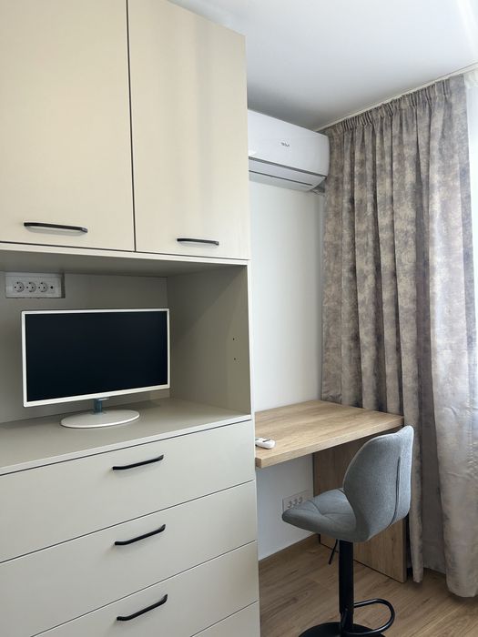 Proprietar - vand garsoniera complet renovata si mobilata