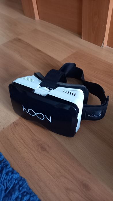 Noon очила за виртуална реалност