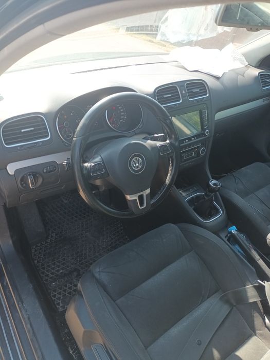 Dezmembrez Volkswagen golf 6 2.0 tdi cbab  europa