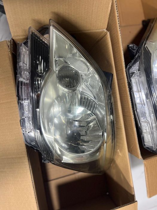 Продаю Фара на кобальт