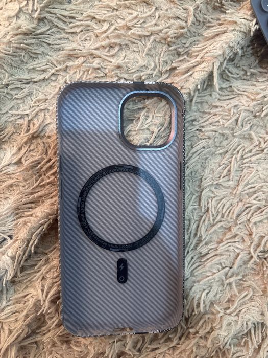 Чехол на айфон 15