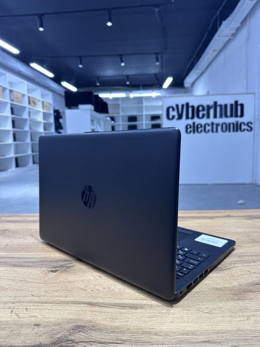 Офисный ноутбук HP Pavilion 15