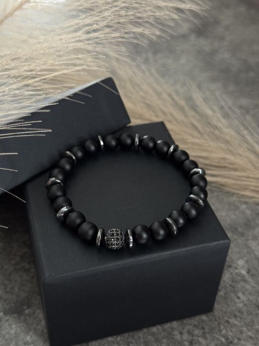 Мъжки гривни от естествени камъни