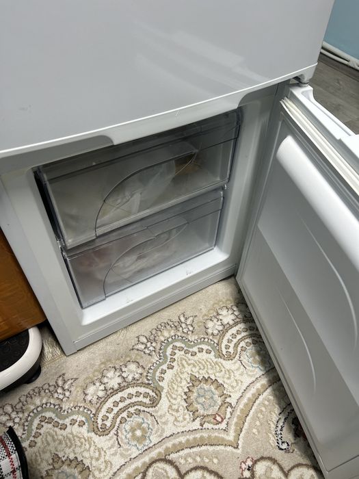 Холодильник сатылады.