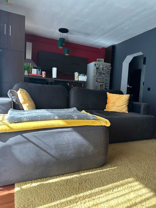 Apartament 2 camere, 50 mp, complet mobilat, 2 balcoane închise (17 mp), 2 parcări incluse