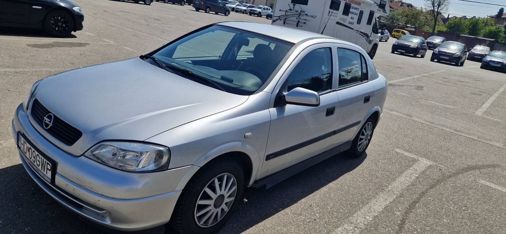 Opel Astra, 1,6 benzină, an fabricație 2002