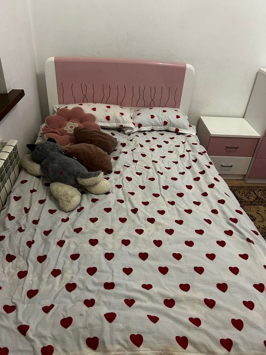 Детский спальный гарнитур, для девочки.