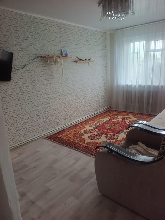 Продам квартиру с.Айет