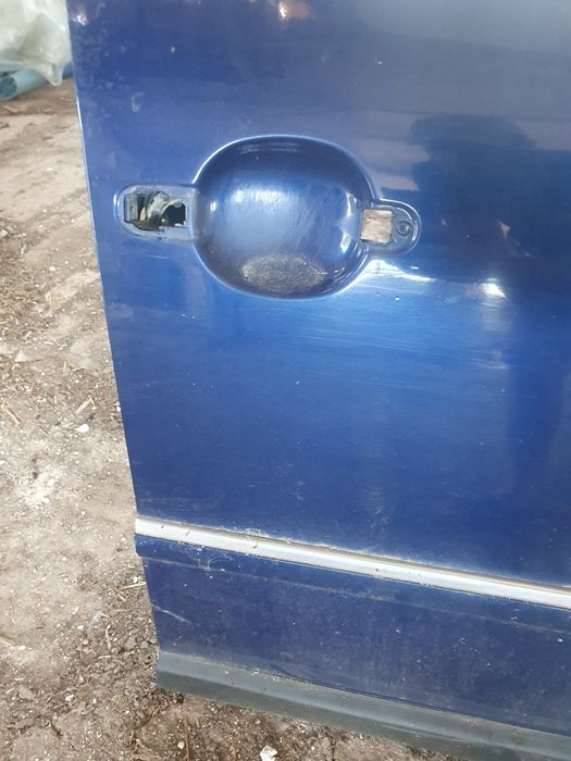 Предна дясна врата VW Passat 5.5
