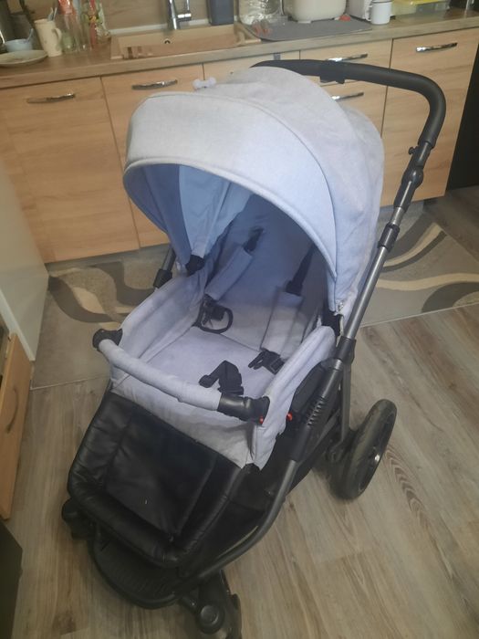 Бебешка количка с три коша