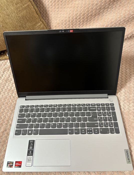 Lenovo  ideapad1,vine cu garanție
