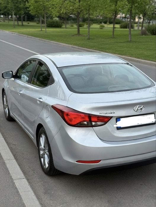 Hyundai Elantra 1.6