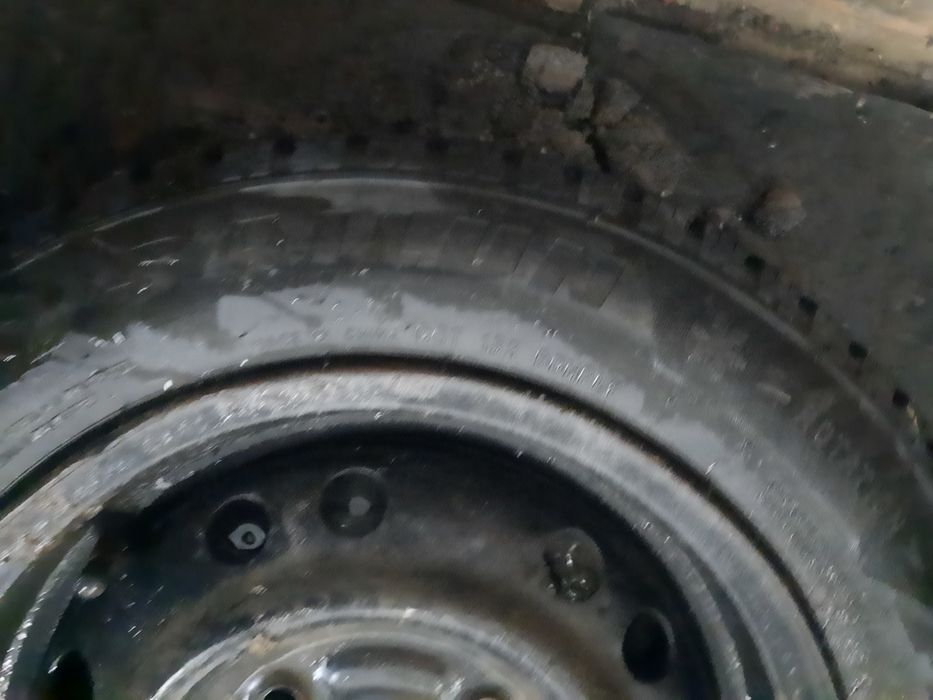 Продам резину зима матиз