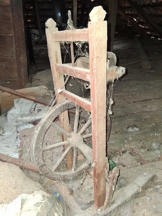 Instrument vechi de lana