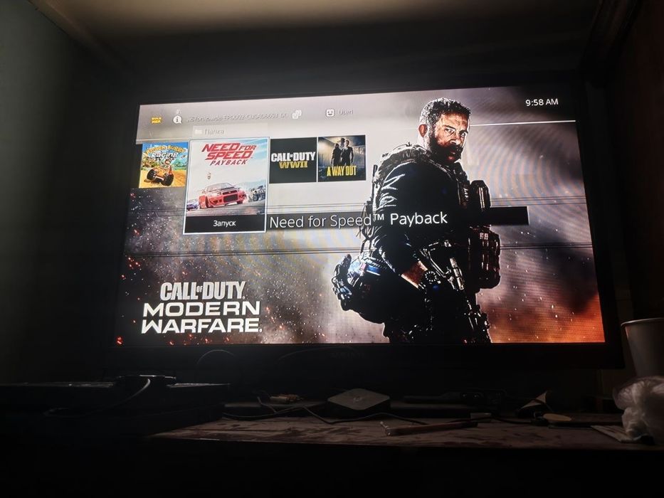 Продаётся Playstation 4