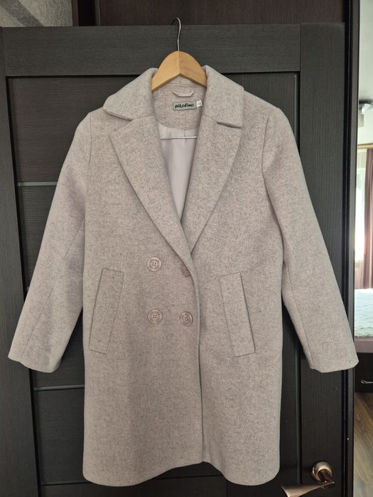 Пальто на девочку