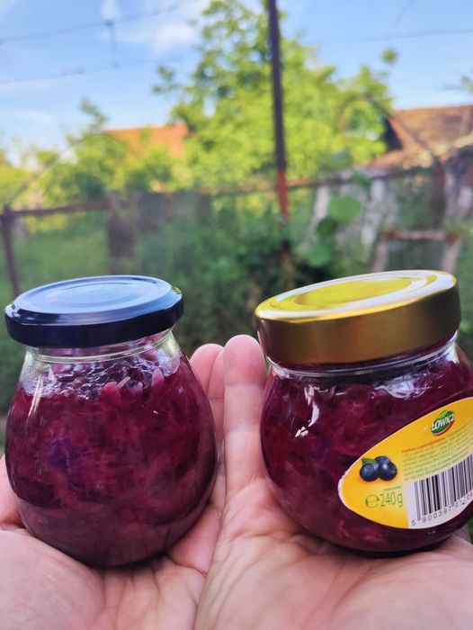Vând dulceață de trandafiri