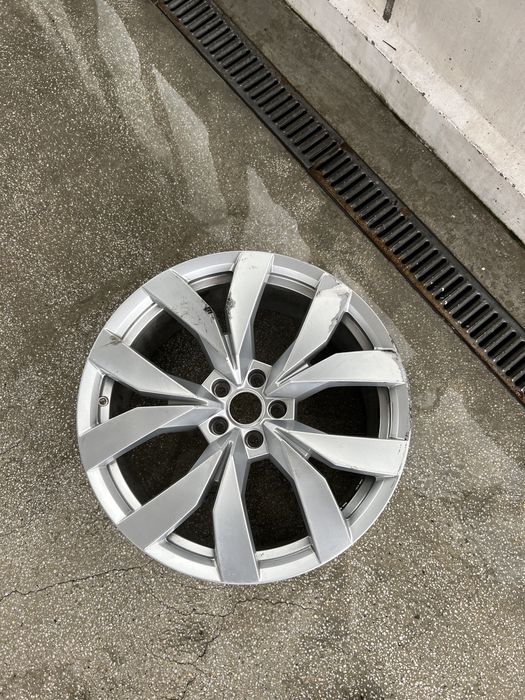 VW Touareg III джанта 20цола