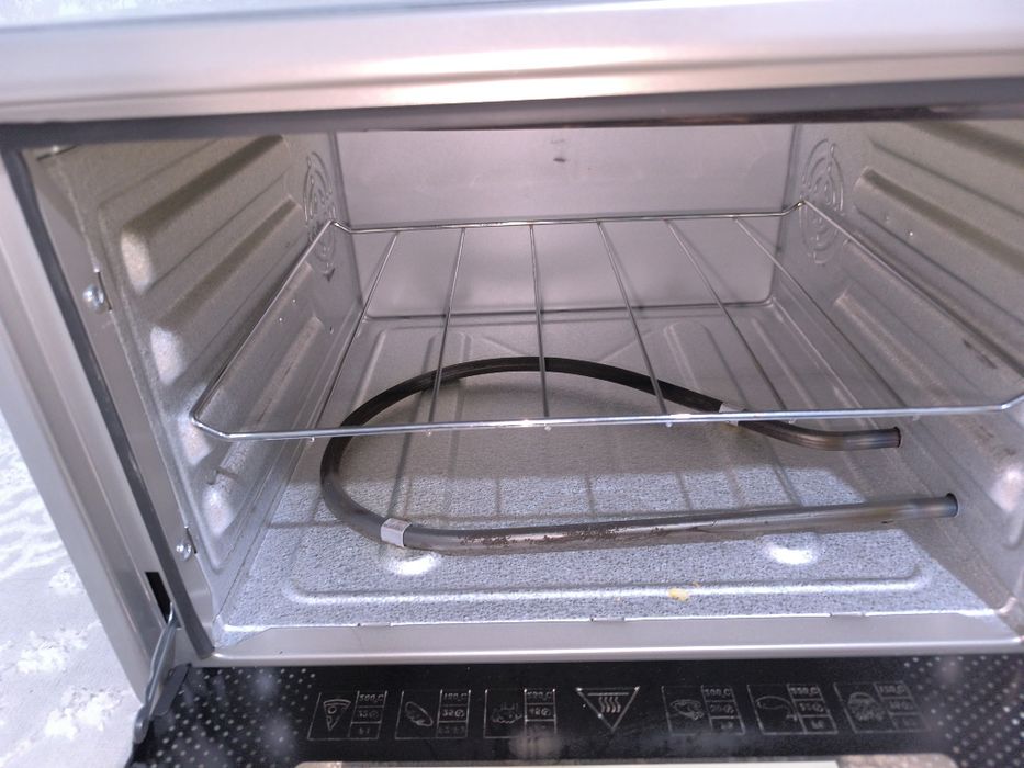 Продам духовку sencer