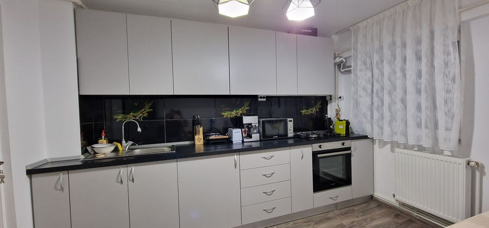 Apartament ultracentral, 3 camere, renovat,mobilat,utilat