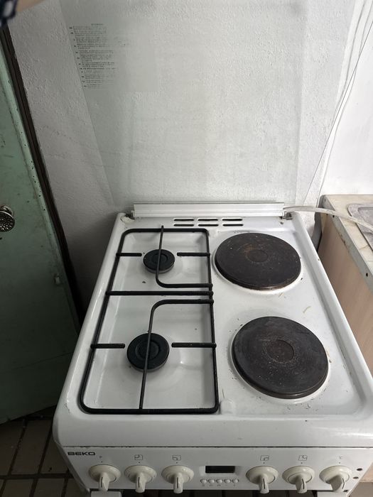 Электрическая плита