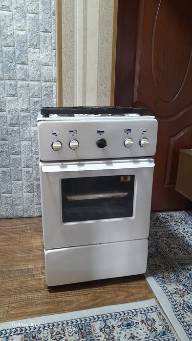 Газовая плита,в отличном состоянии.