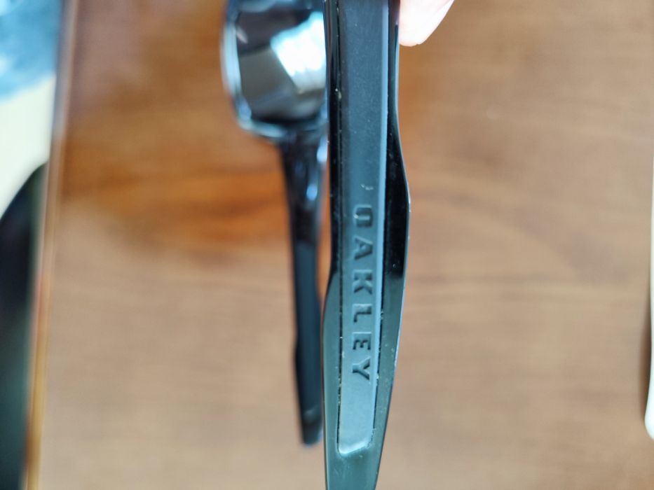 Слънчеви очила OAKLEY!